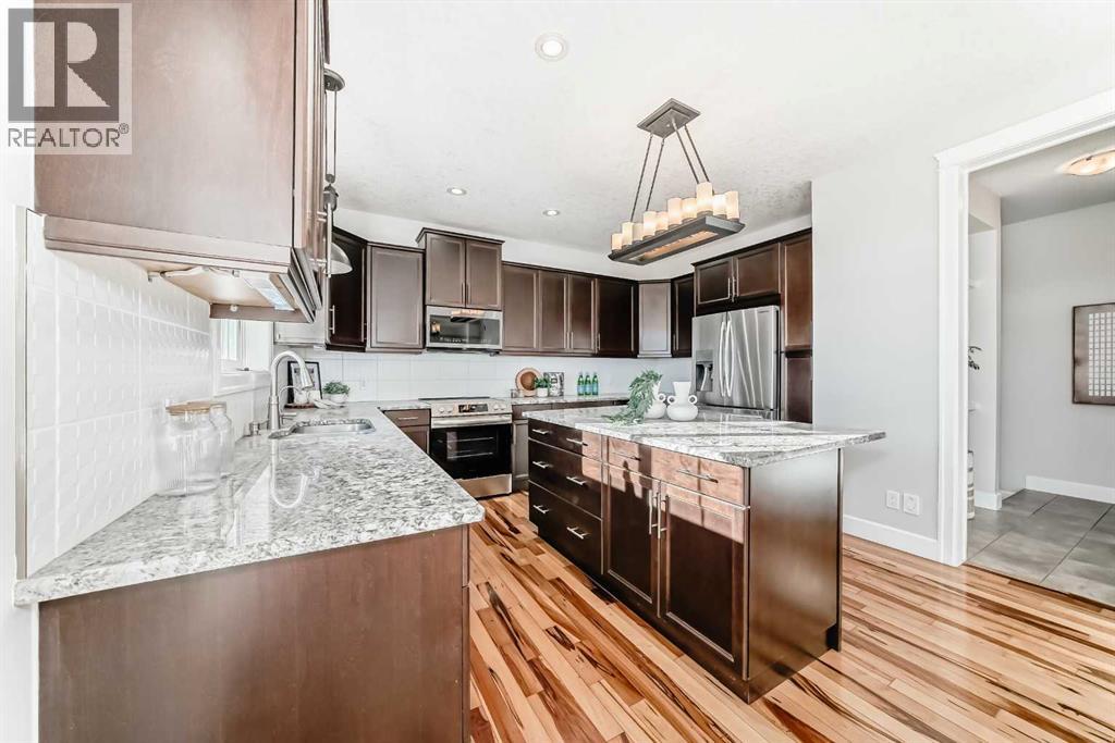 247 Lakepointe, Chestermere, Alberta  T1X 0R3 - Photo 14 - A2264440