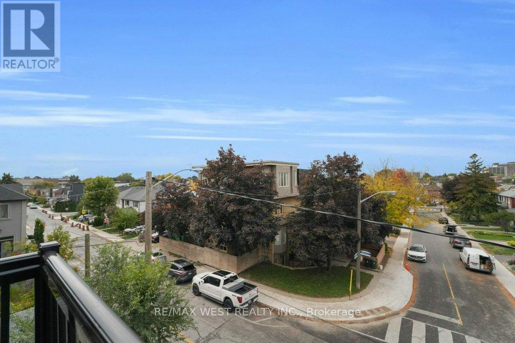 B - 661 Winona Drive, Toronto, Ontario  M6C 3V6 - Photo 19 - C12470391