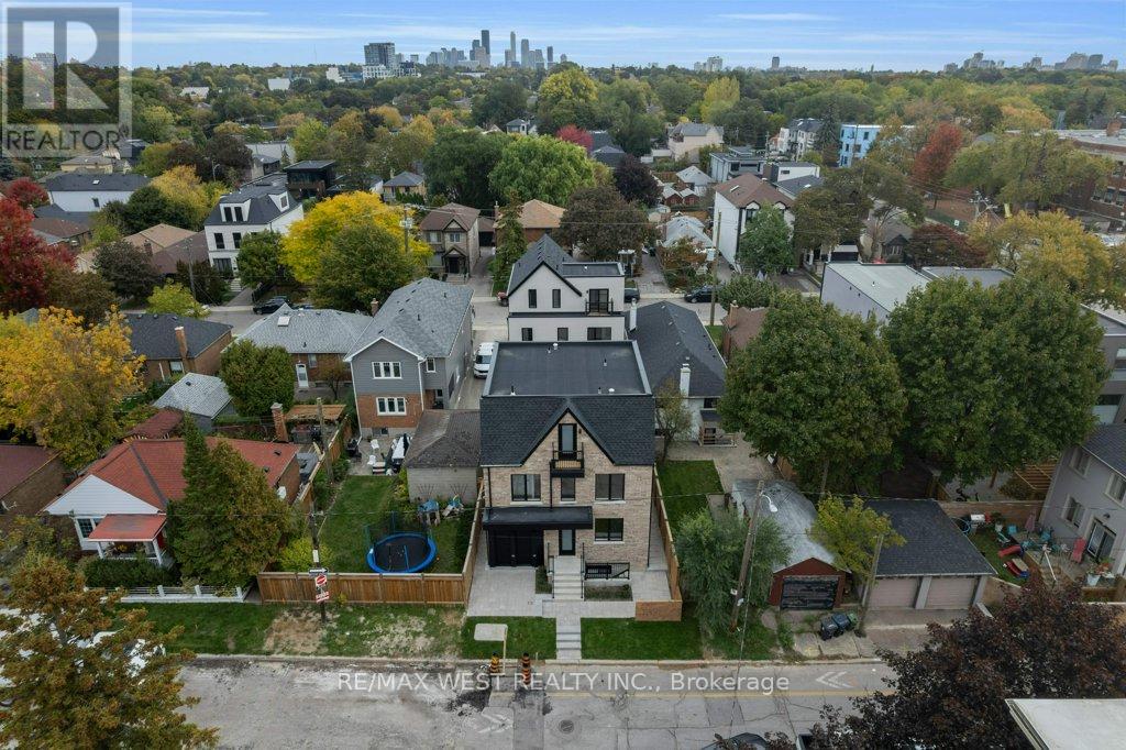 B - 661 Winona Drive, Toronto, Ontario  M6C 3V6 - Photo 25 - C12470391