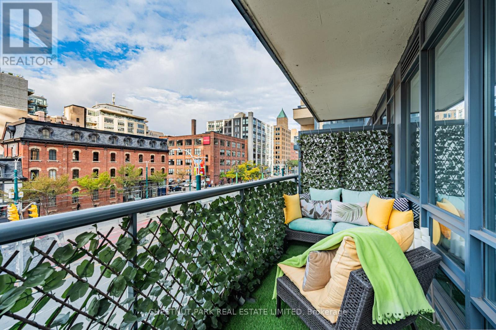 308 - 438 King Street W, Toronto, Ontario  M5V 3T9 - Photo 5 - C12470397