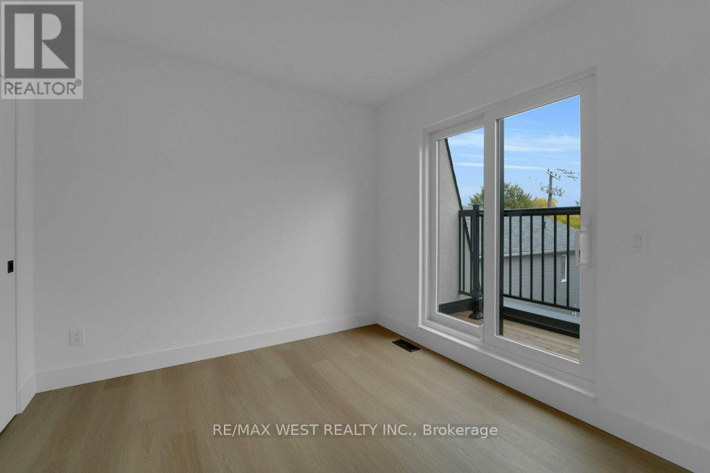 C - 661 Winona Drive, Toronto, Ontario  M6C 3V6 - Photo 17 - C12470406