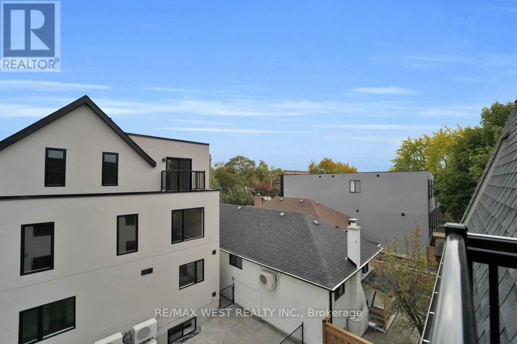 C - 661 Winona Drive, Toronto, Ontario  M6C 3V6 - Photo 21 - C12470406