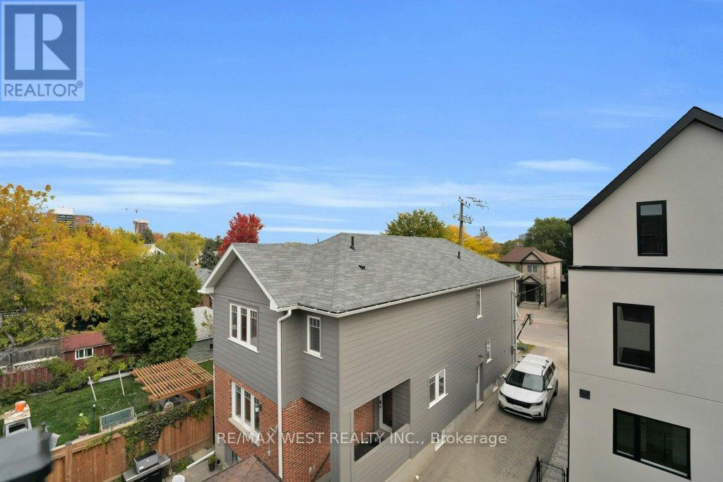 C - 661 Winona Drive, Toronto, Ontario  M6C 3V6 - Photo 22 - C12470406