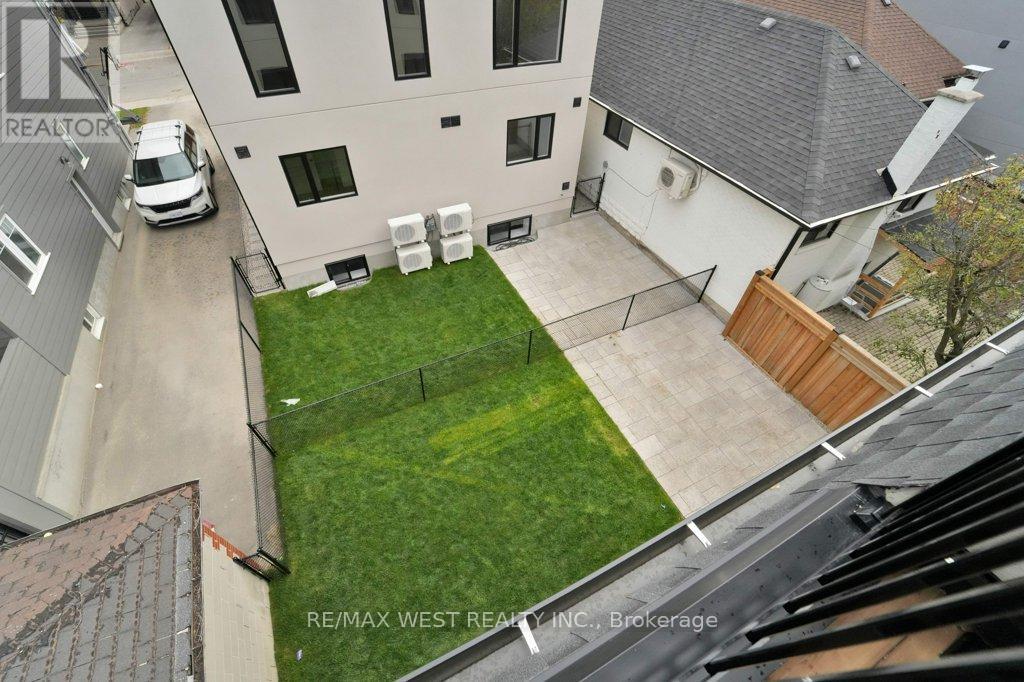 C - 661 Winona Drive, Toronto, Ontario  M6C 3V6 - Photo 23 - C12470406
