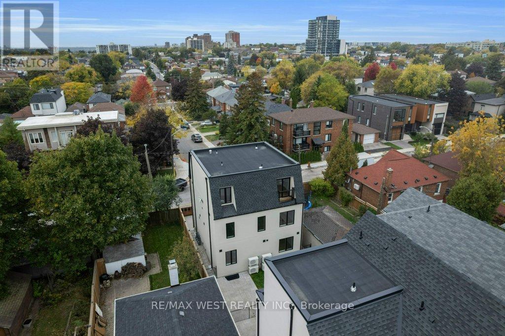 C - 661 Winona Drive, Toronto, Ontario  M6C 3V6 - Photo 39 - C12470406
