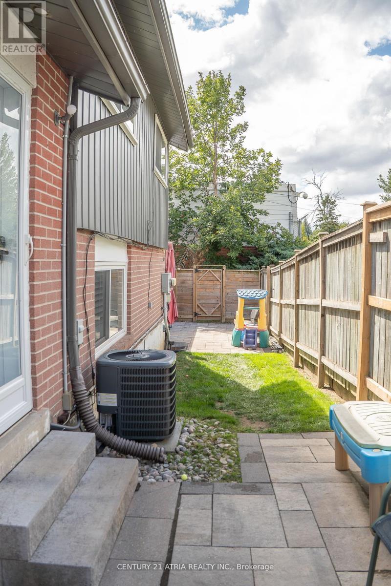76 Livingston Road, Toronto, Ontario  M1E 1L4 - Photo 6 - E12470413