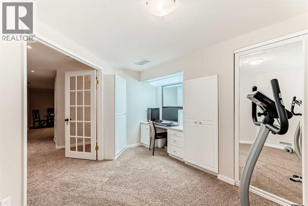 9, 35 Oakmount Court Sw, Calgary, Alberta  T2V 4Y3 - Photo 42 - A2261810