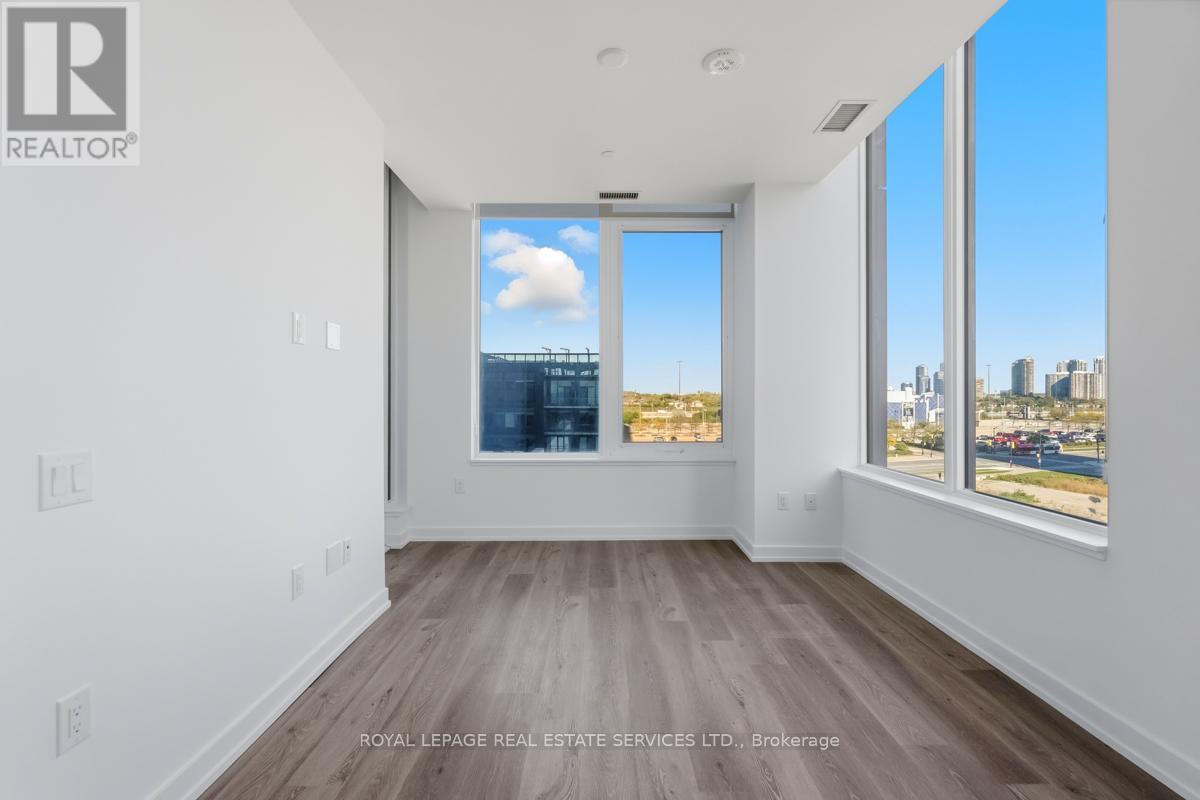 502 - 395 Square One Drive, Mississauga, Ontario  L4B 0C6 - Photo 10 - W12470390