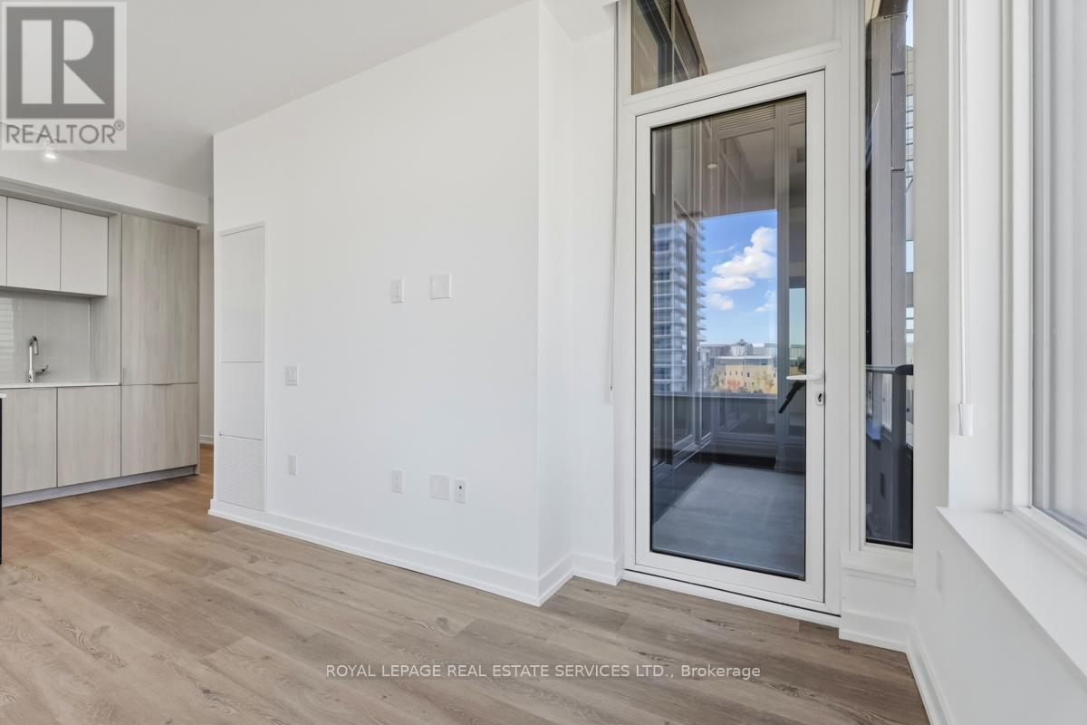 502 - 395 Square One Drive, Mississauga, Ontario  L4B 0C6 - Photo 14 - W12470390