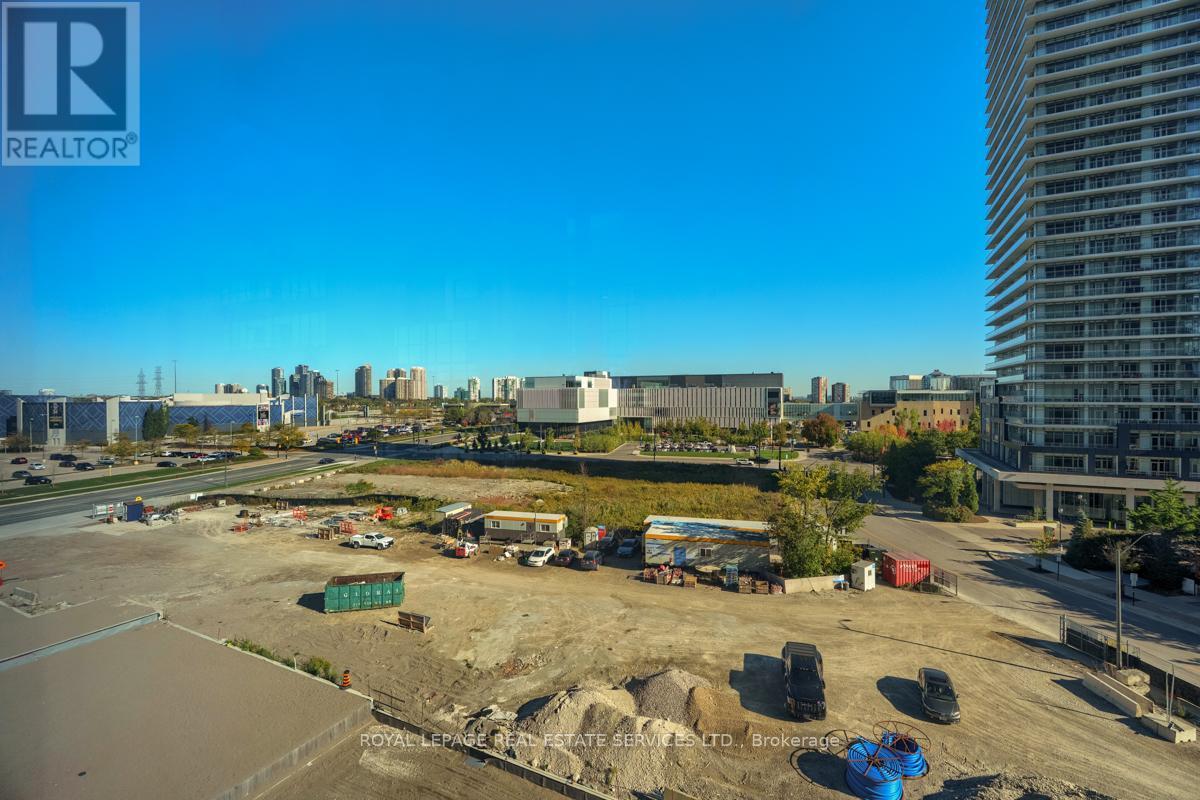 502 - 395 Square One Drive, Mississauga, Ontario  L4B 0C6 - Photo 26 - W12470390