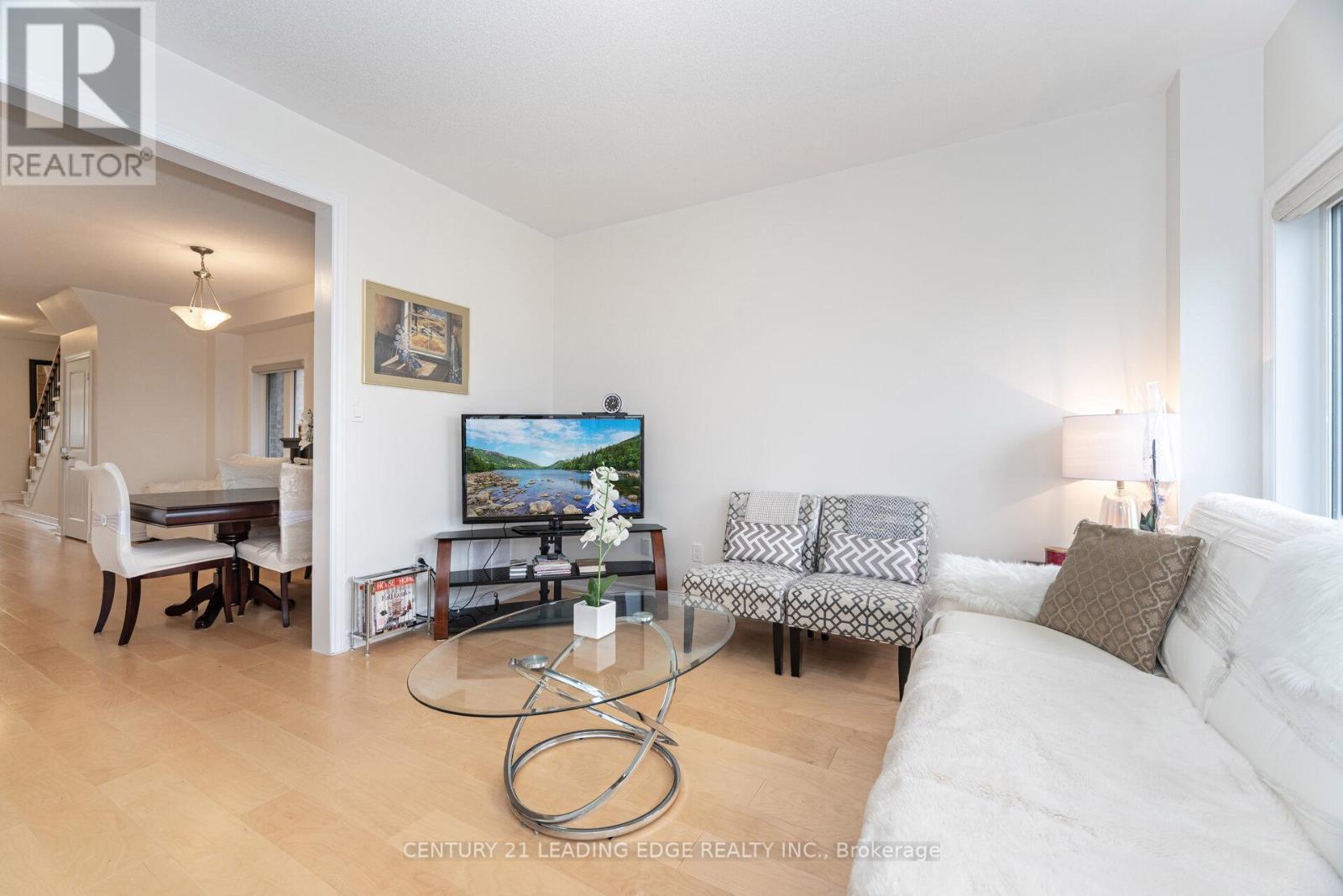 301 Ridley Crescent, Southgate, Ontario  N0C 1B0 - Photo 10 - X12470408