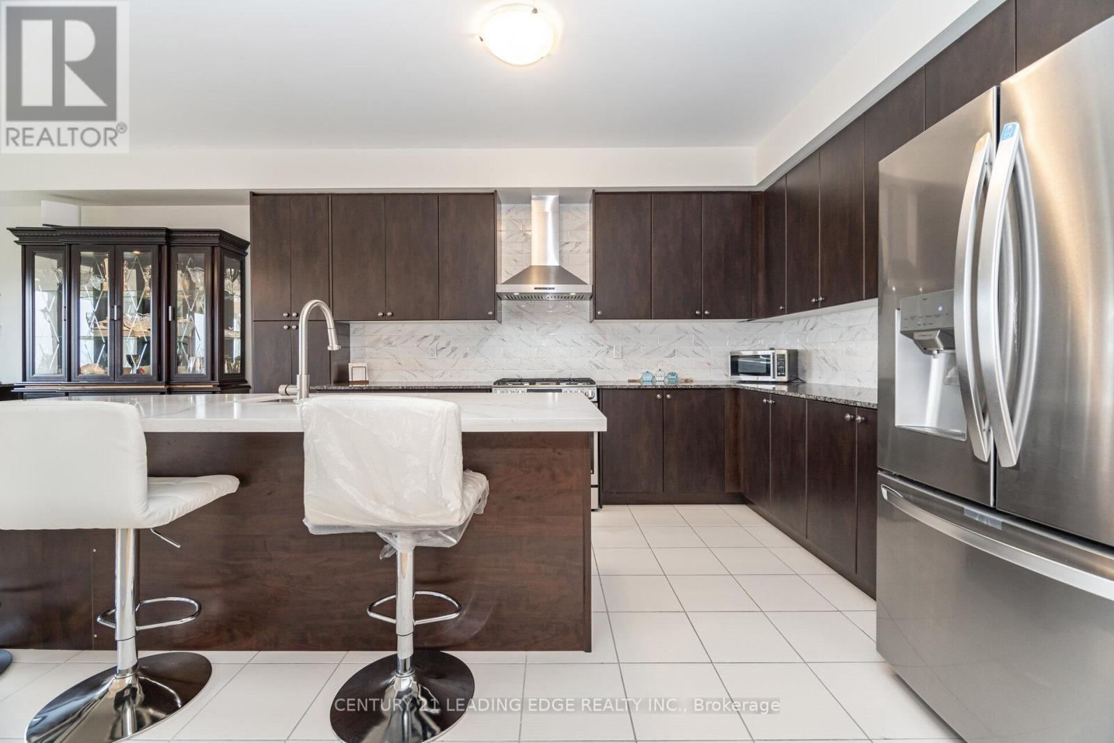 301 Ridley Crescent, Southgate, Ontario  N0C 1B0 - Photo 16 - X12470408