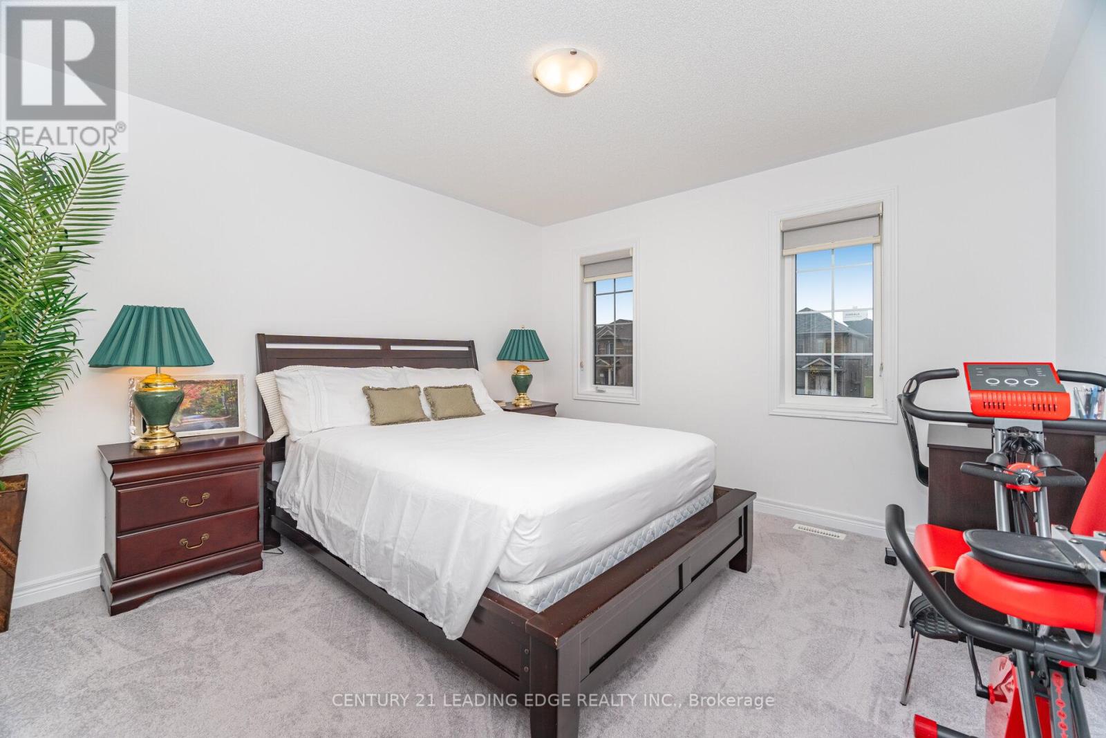 301 Ridley Crescent, Southgate, Ontario  N0C 1B0 - Photo 28 - X12470408