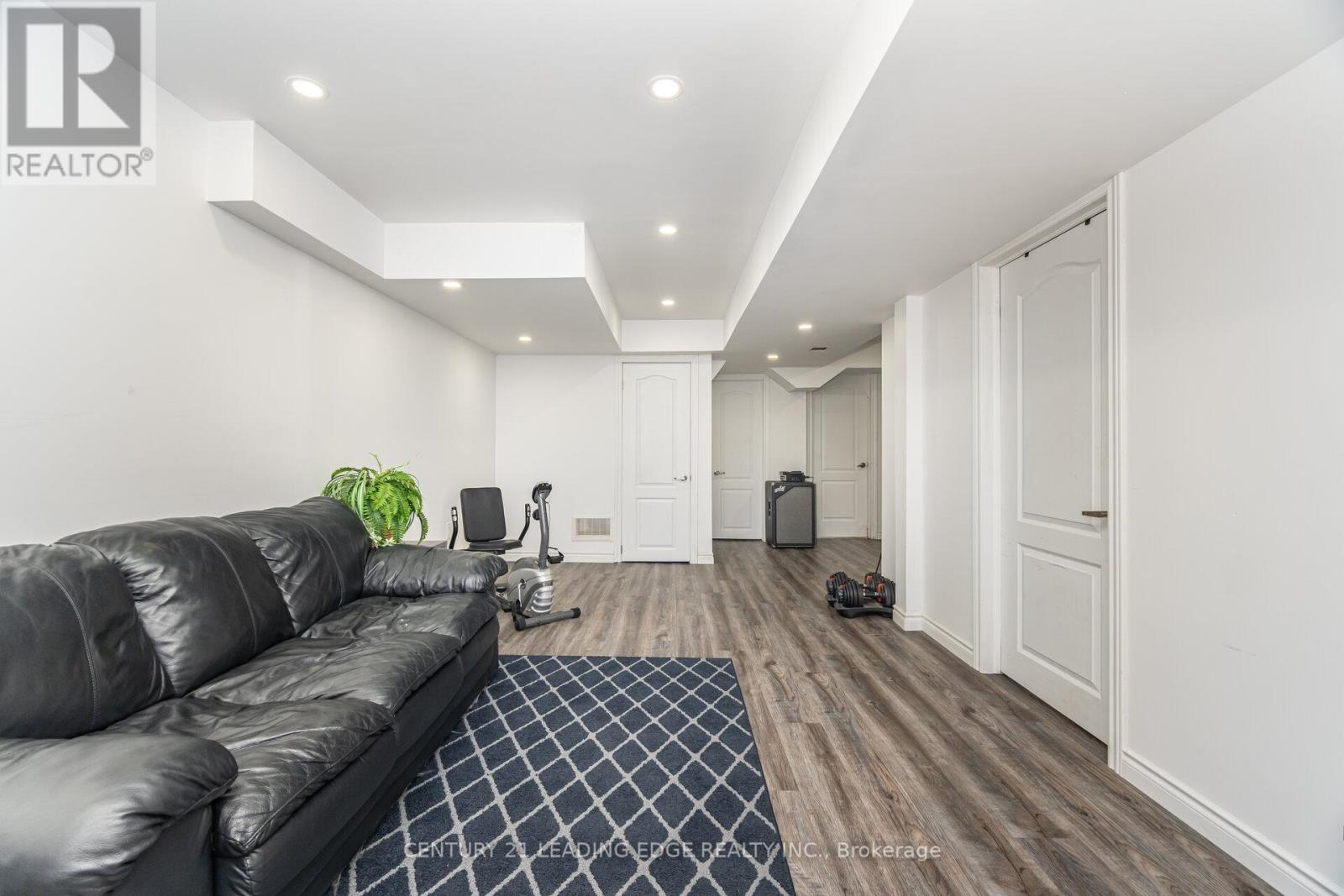 301 Ridley Crescent, Southgate, Ontario  N0C 1B0 - Photo 32 - X12470408