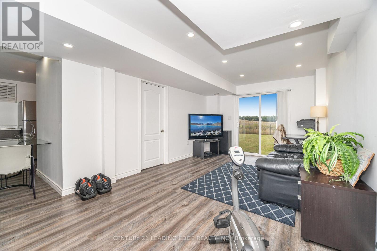 301 Ridley Crescent, Southgate, Ontario  N0C 1B0 - Photo 35 - X12470408