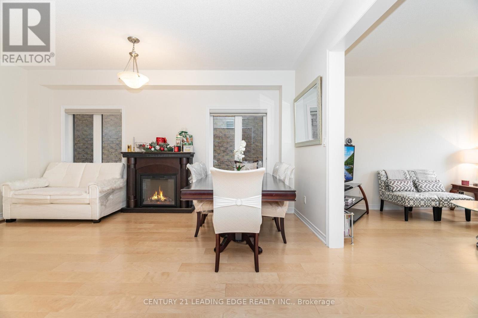 301 Ridley Crescent, Southgate, Ontario  N0C 1B0 - Photo 6 - X12470408