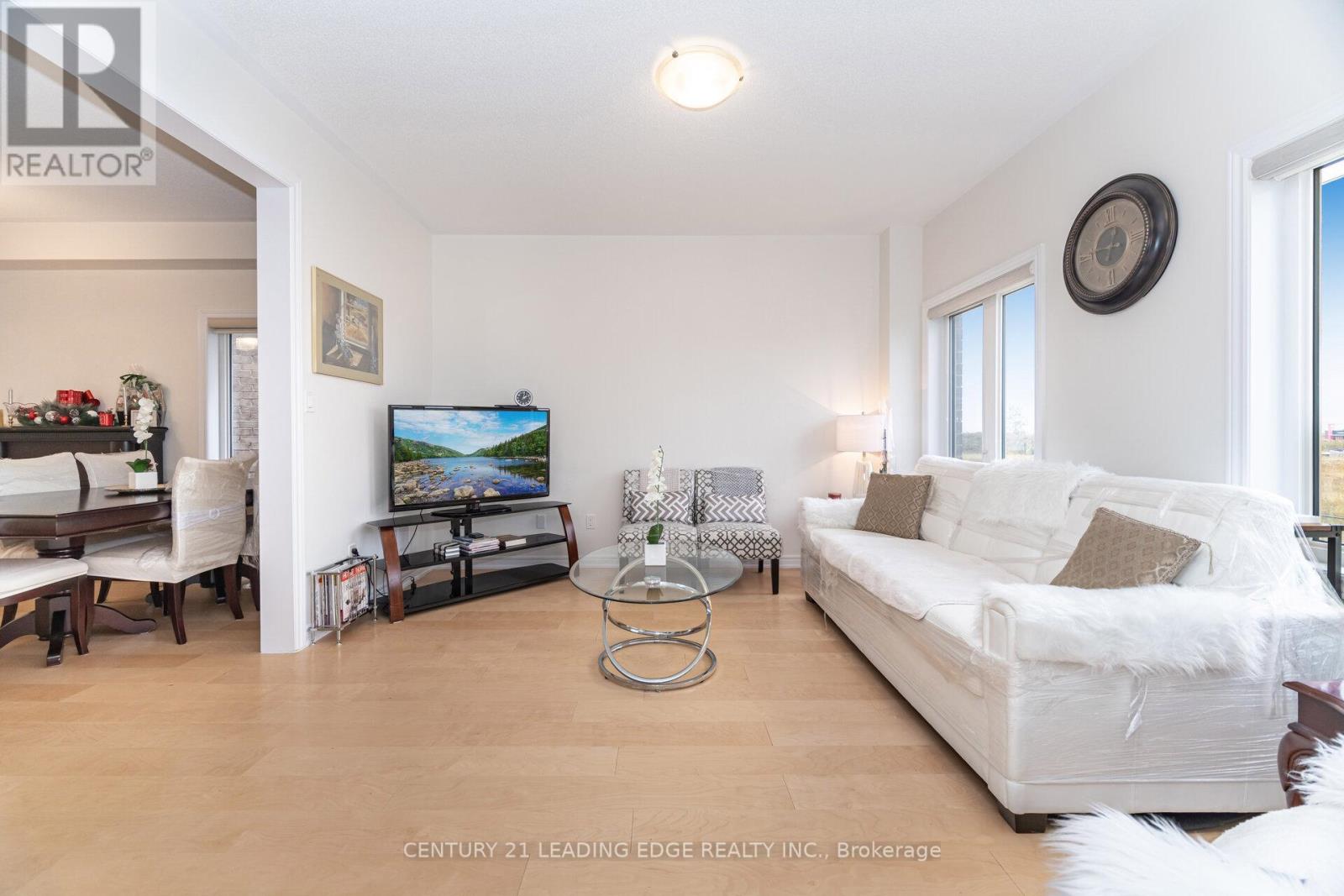 301 Ridley Crescent, Southgate, Ontario  N0C 1B0 - Photo 9 - X12470408
