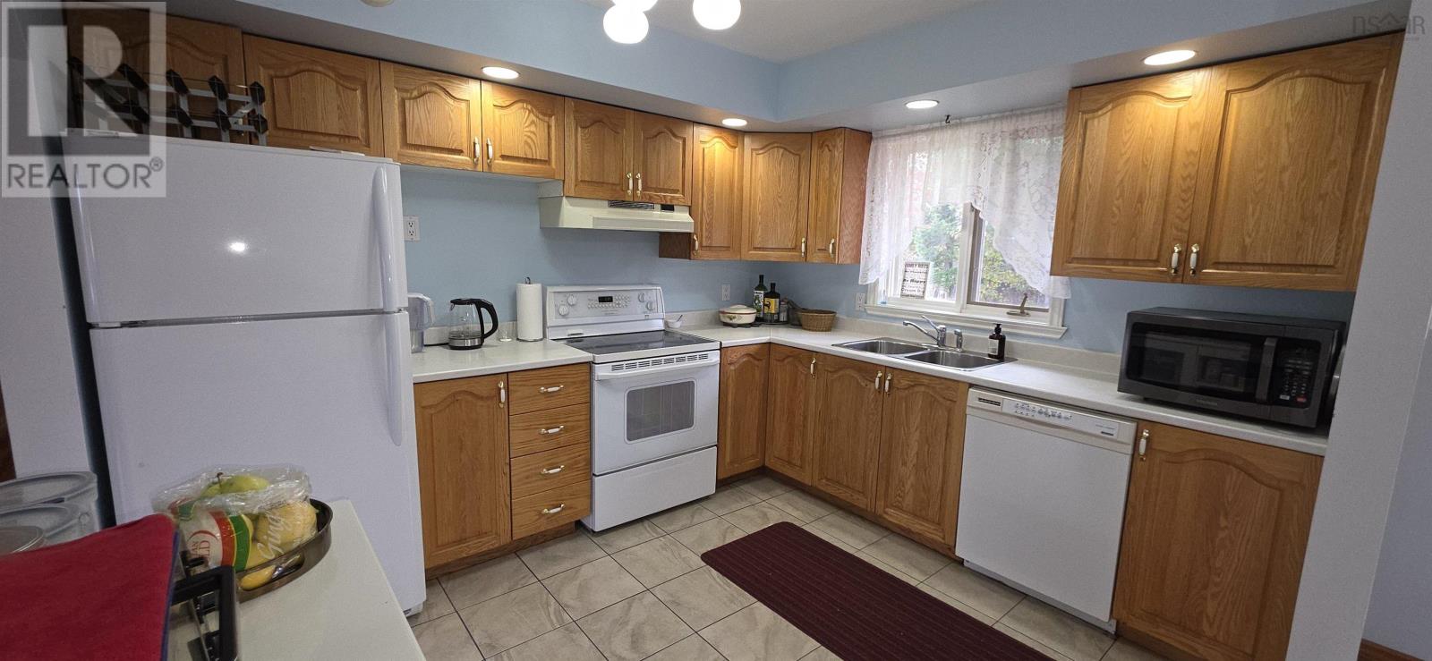 70 Trundle Crescent, Middle Sackville, Nova Scotia  B4E 2X2 - Photo 3 - 202526151
