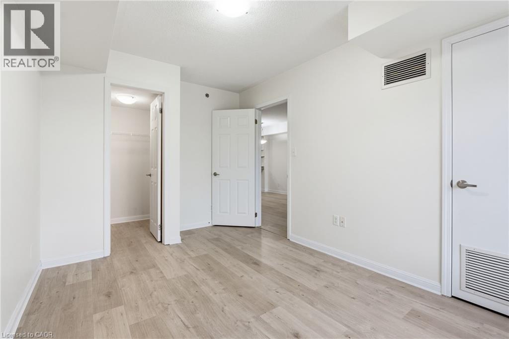 3060 Rotary Way Unit# 427, Burlington, Ontario  L7M 0G9 - Photo 17 - 40780378