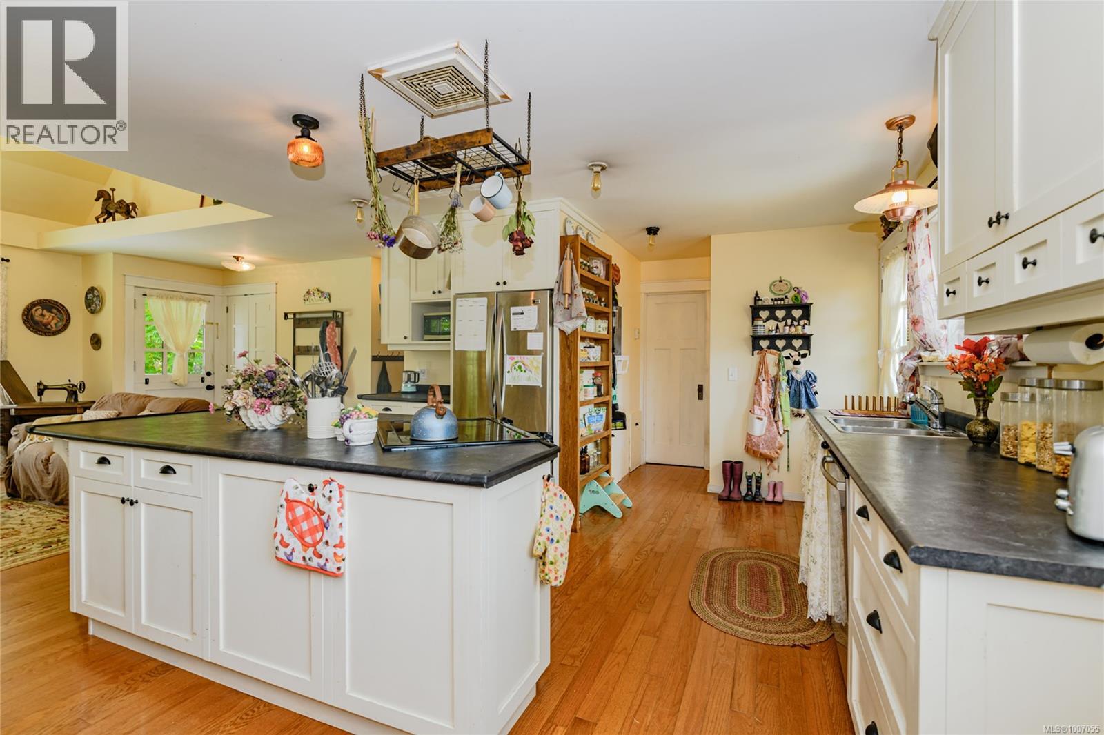 231 Kanaka Rd, Salt Spring, British Columbia  V8K 2A9 - Photo 12 - 1007055