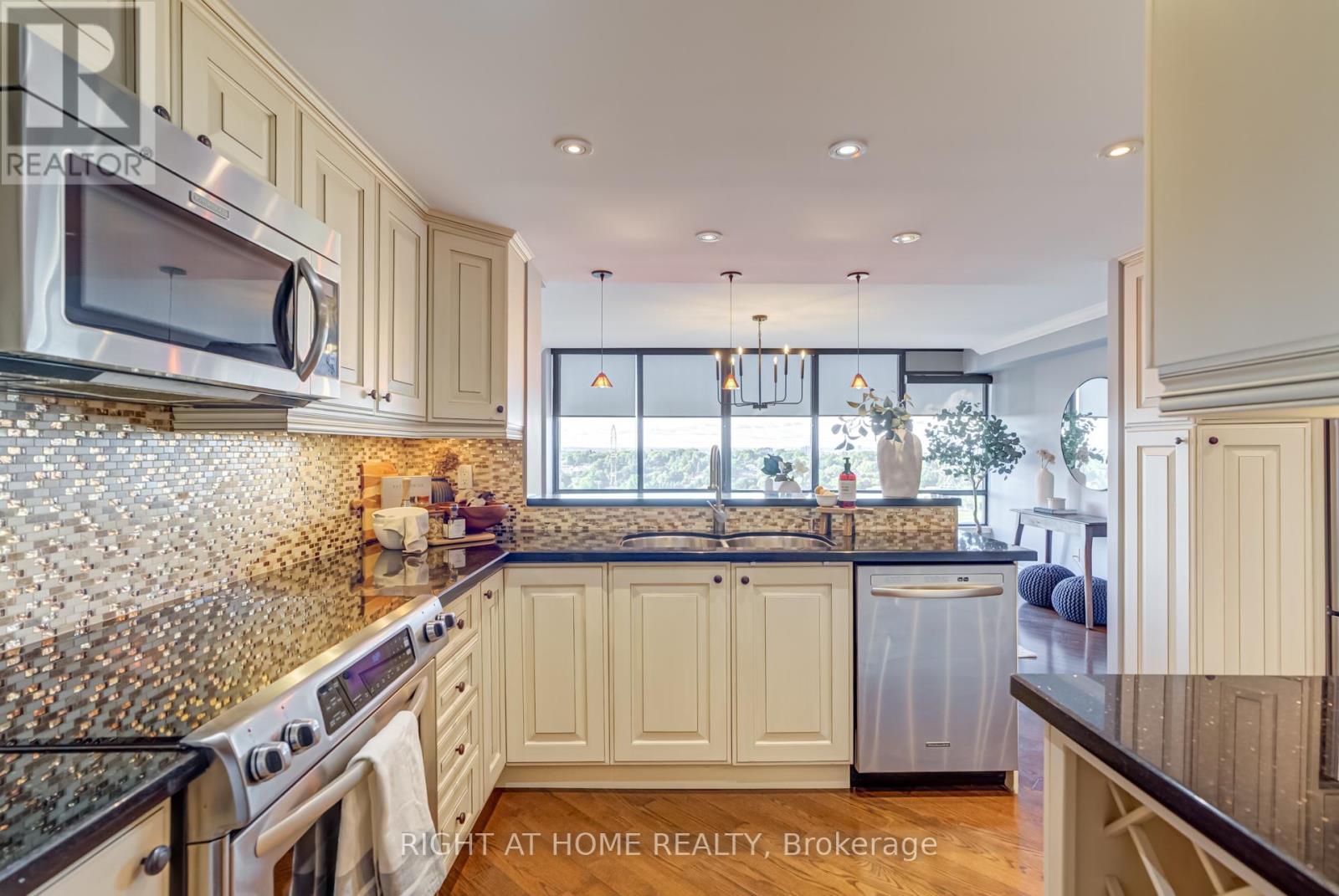 707 - 65 Skymark Drive, Toronto, Ontario  M2H 3N9 - Photo 19 - C12470439