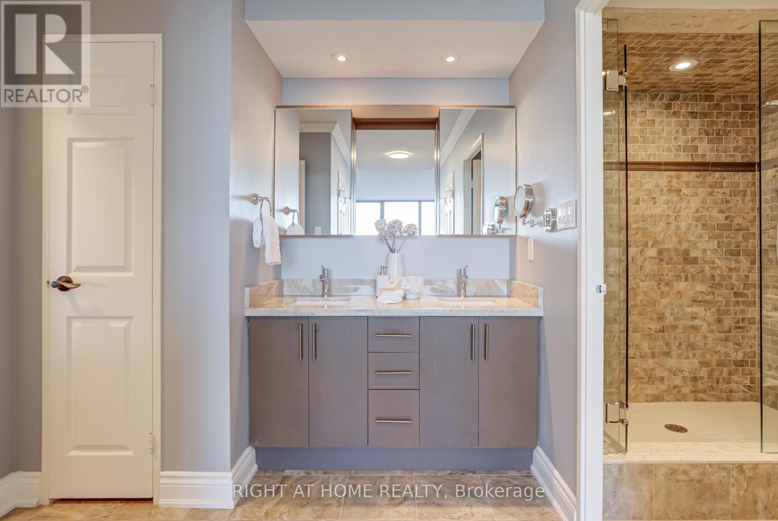 707 - 65 Skymark Drive, Toronto, Ontario  M2H 3N9 - Photo 32 - C12470439