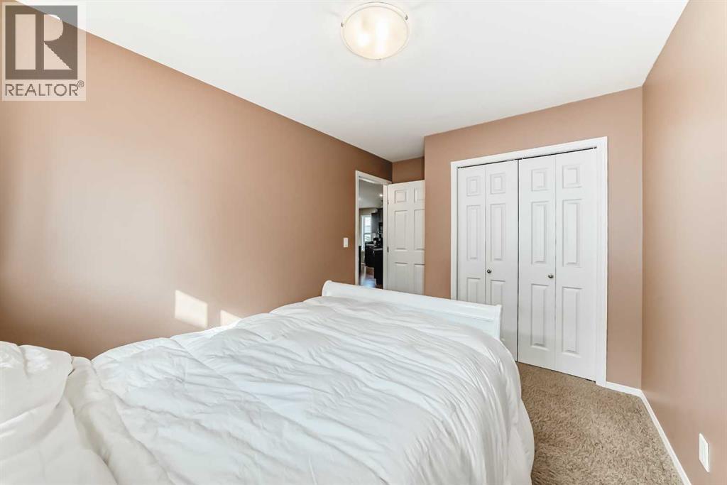163 Vanson Close, Red Deer, Alberta  T4R 0G7 - Photo 15 - A2247113