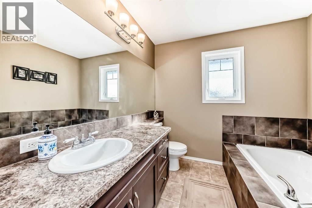 163 Vanson Close, Red Deer, Alberta  T4R 0G7 - Photo 22 - A2247113