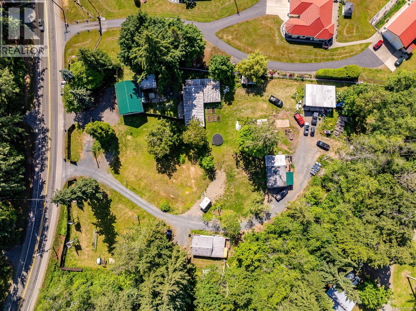 4399 Island Hwy S, Courtenay, British Columbia  V9N 9T1 - Photo 2 - 1002681
