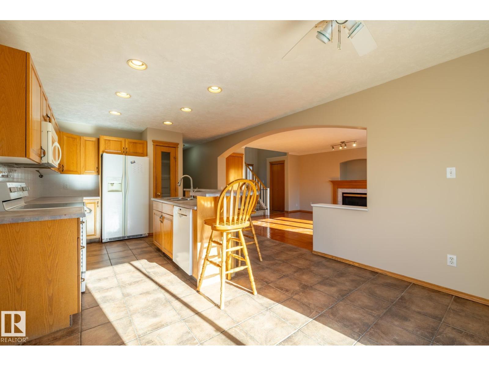 9813 180 Av Nw, Edmonton, Alberta  T5X 6A1 - Photo 10 - E4462707