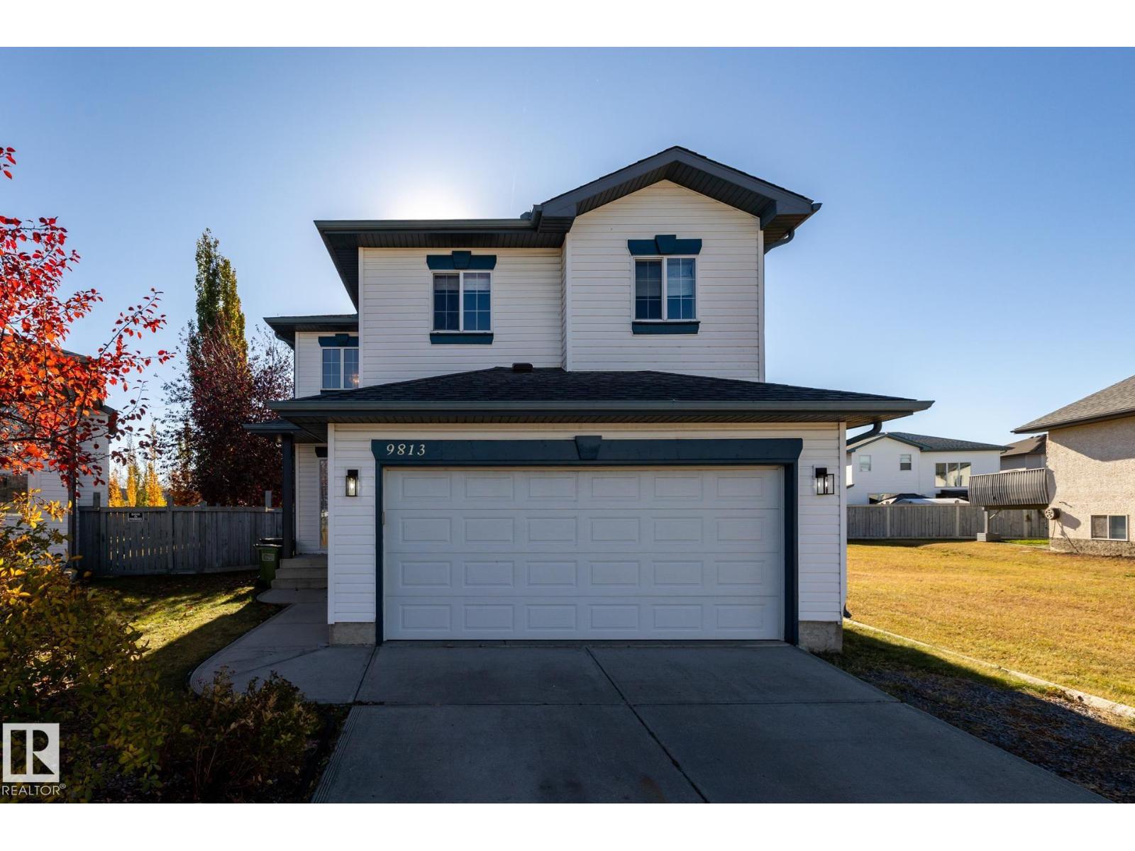 9813 180 Av Nw, Edmonton, Alberta  T5X 6A1 - Photo 2 - E4462707