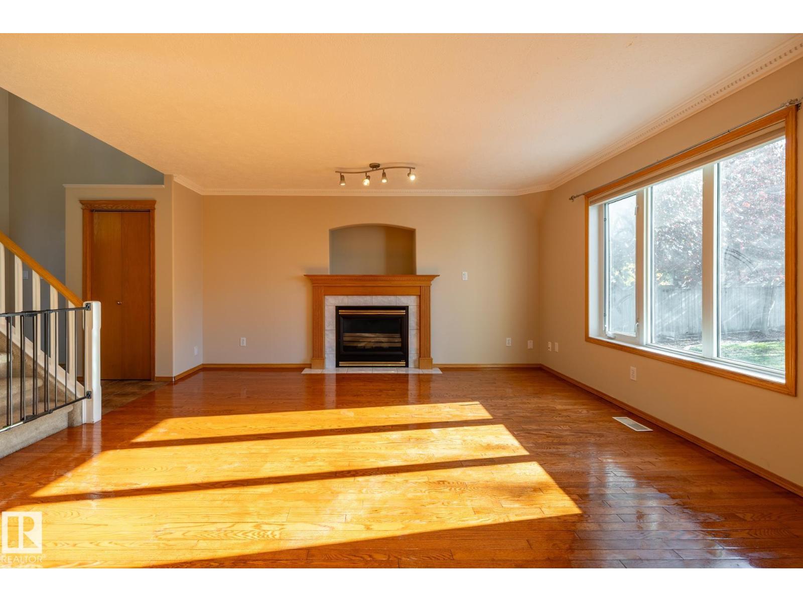 9813 180 Av Nw, Edmonton, Alberta  T5X 6A1 - Photo 5 - E4462707