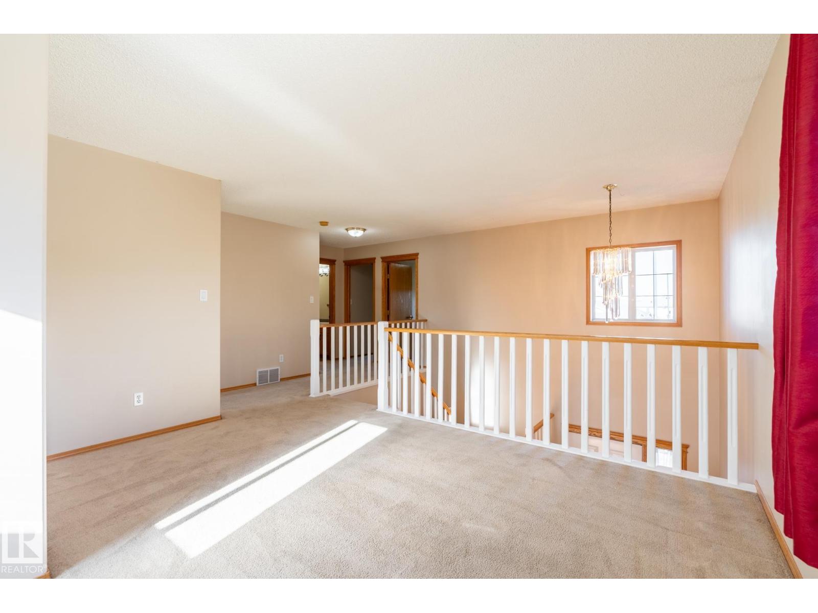 9813 180 Av Nw, Edmonton, Alberta  T5X 6A1 - Photo 6 - E4462707