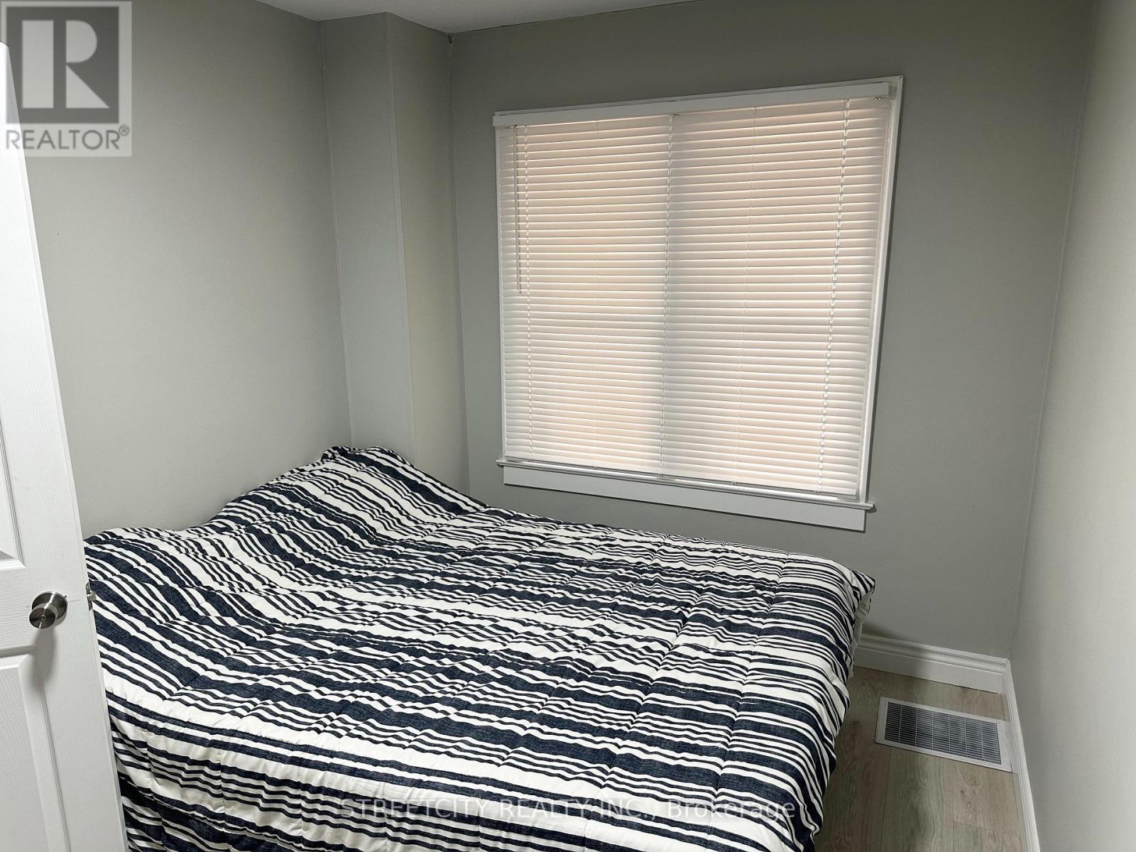 437 Charlotte Street, London East, Ontario  N5W 4A5 - Photo 15 - X12348790
