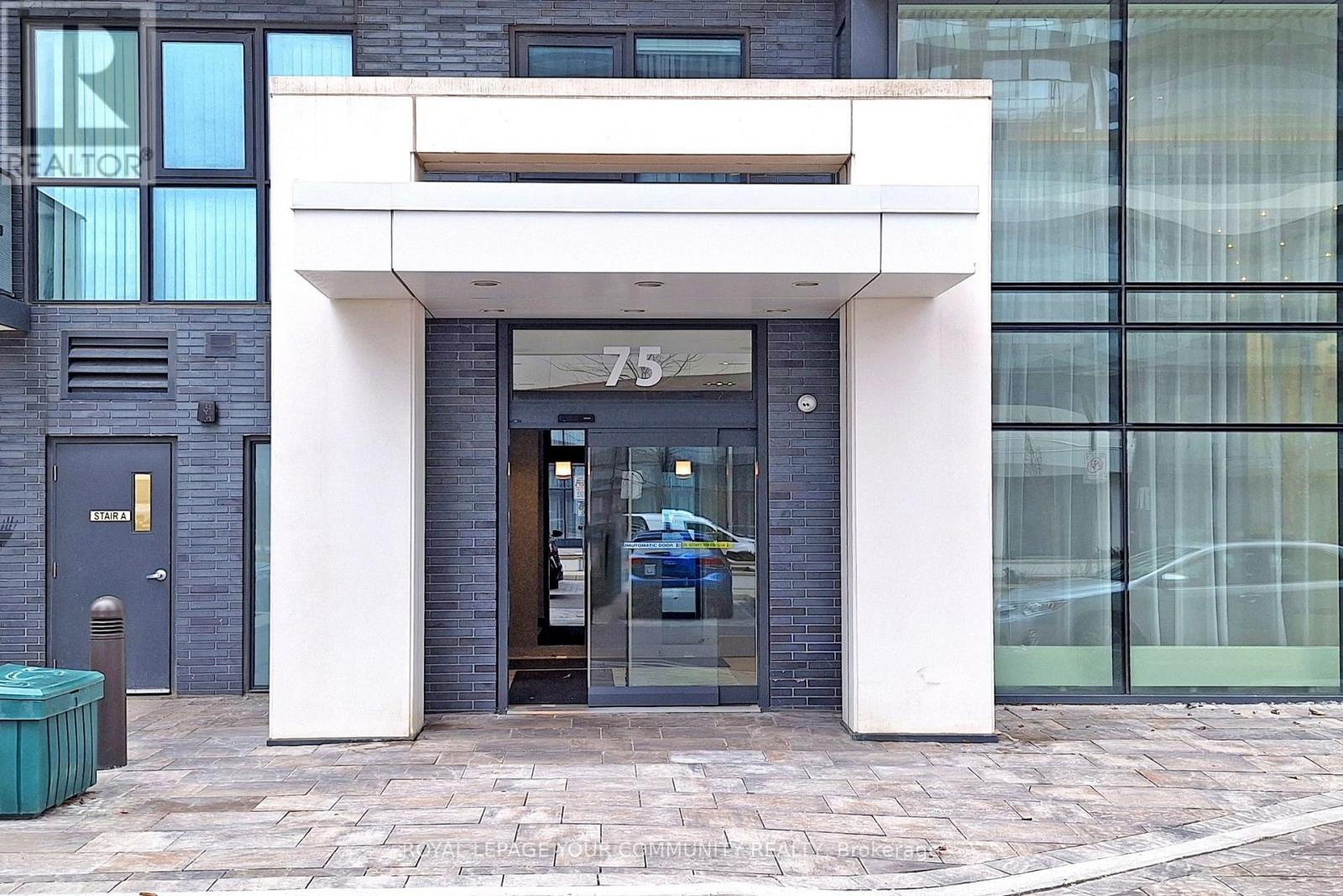 601 - 75 ONEIDA CRESCENT, Richmond Hill, Ontario