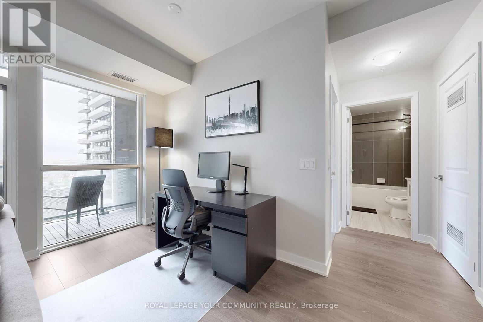 601 - 75 Oneida Crescent, Richmond Hill, Ontario  L4B 0H3 - Photo 13 - N12470431