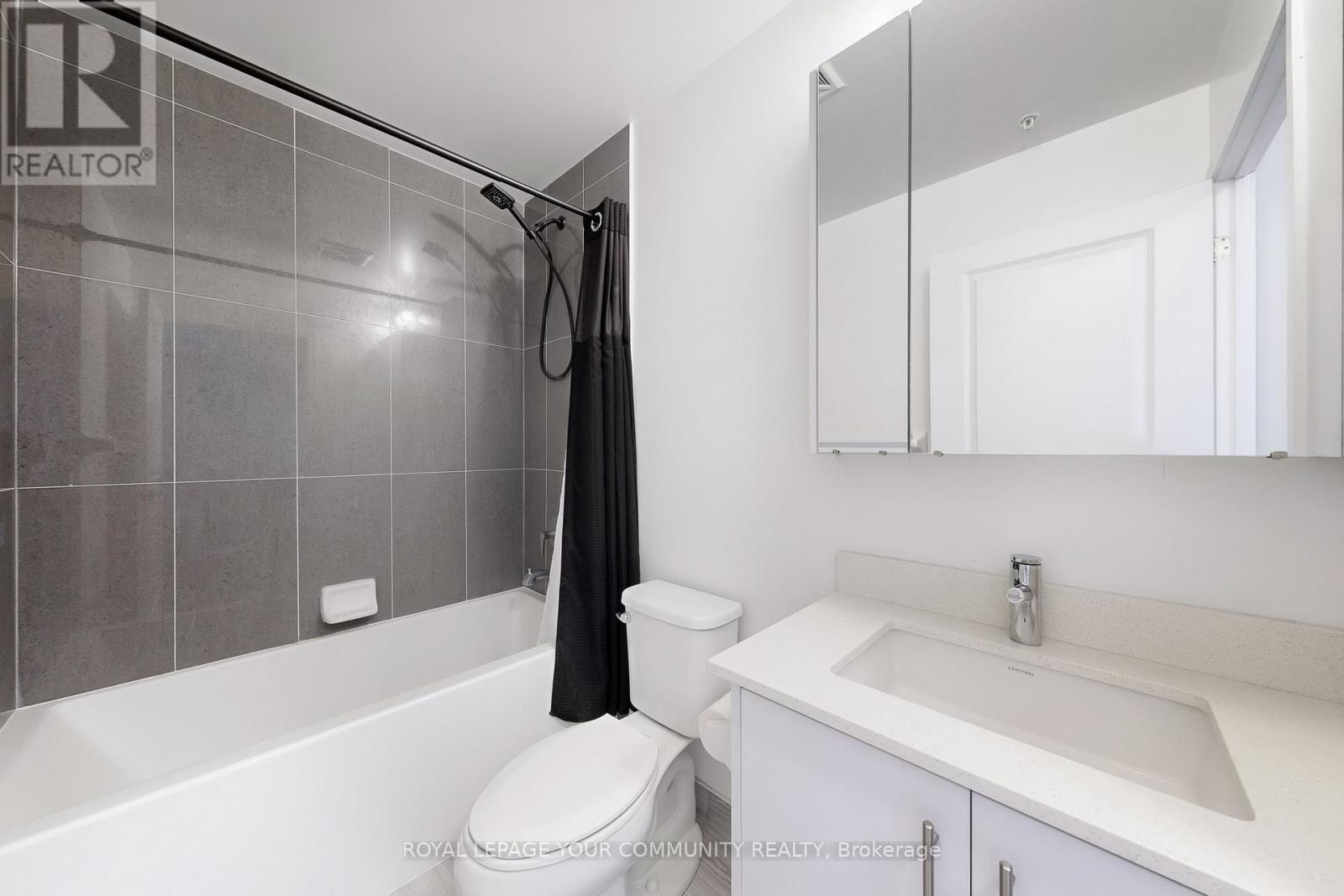 601 - 75 Oneida Crescent, Richmond Hill, Ontario  L4B 0H3 - Photo 23 - N12470431