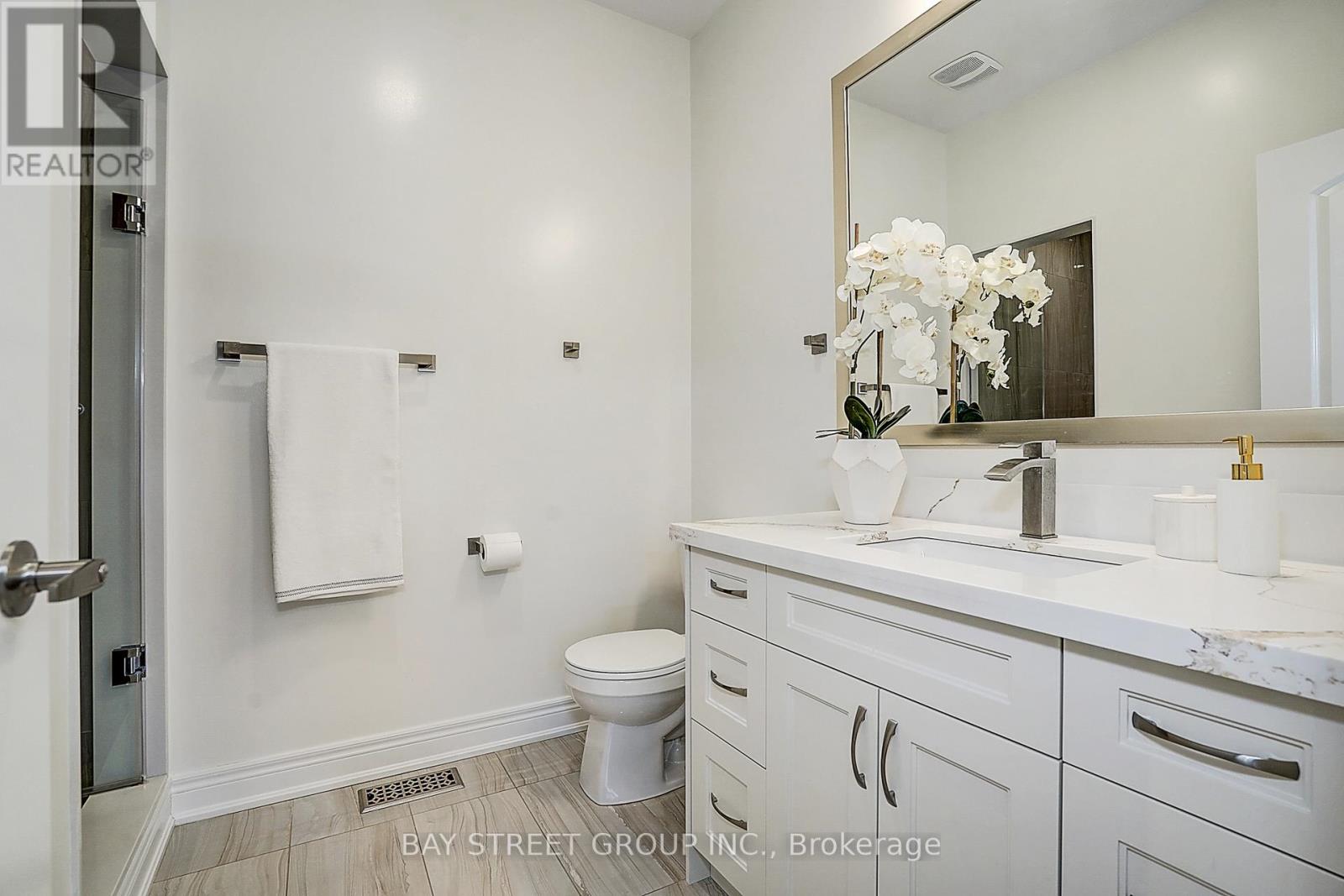 48 Red Giant Street W, Richmond Hill, Ontario  L4C 4Y4 - Photo 28 - N12470432