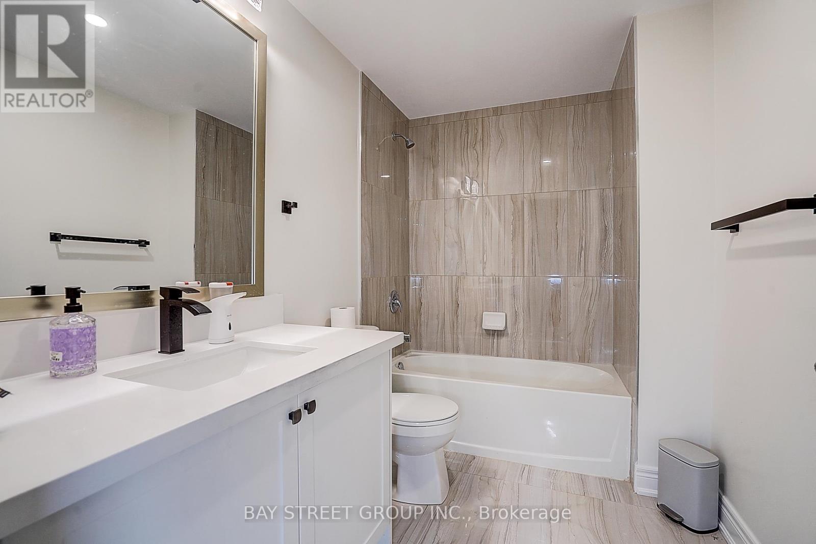 48 Red Giant Street W, Richmond Hill, Ontario  L4C 4Y4 - Photo 37 - N12470432
