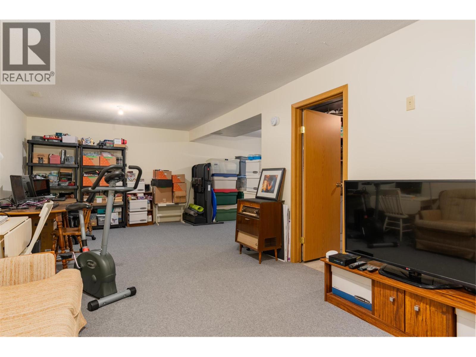 1764 Green Road, Fruitvale, British Columbia  V0G 1L0 - Photo 17 - 10366065