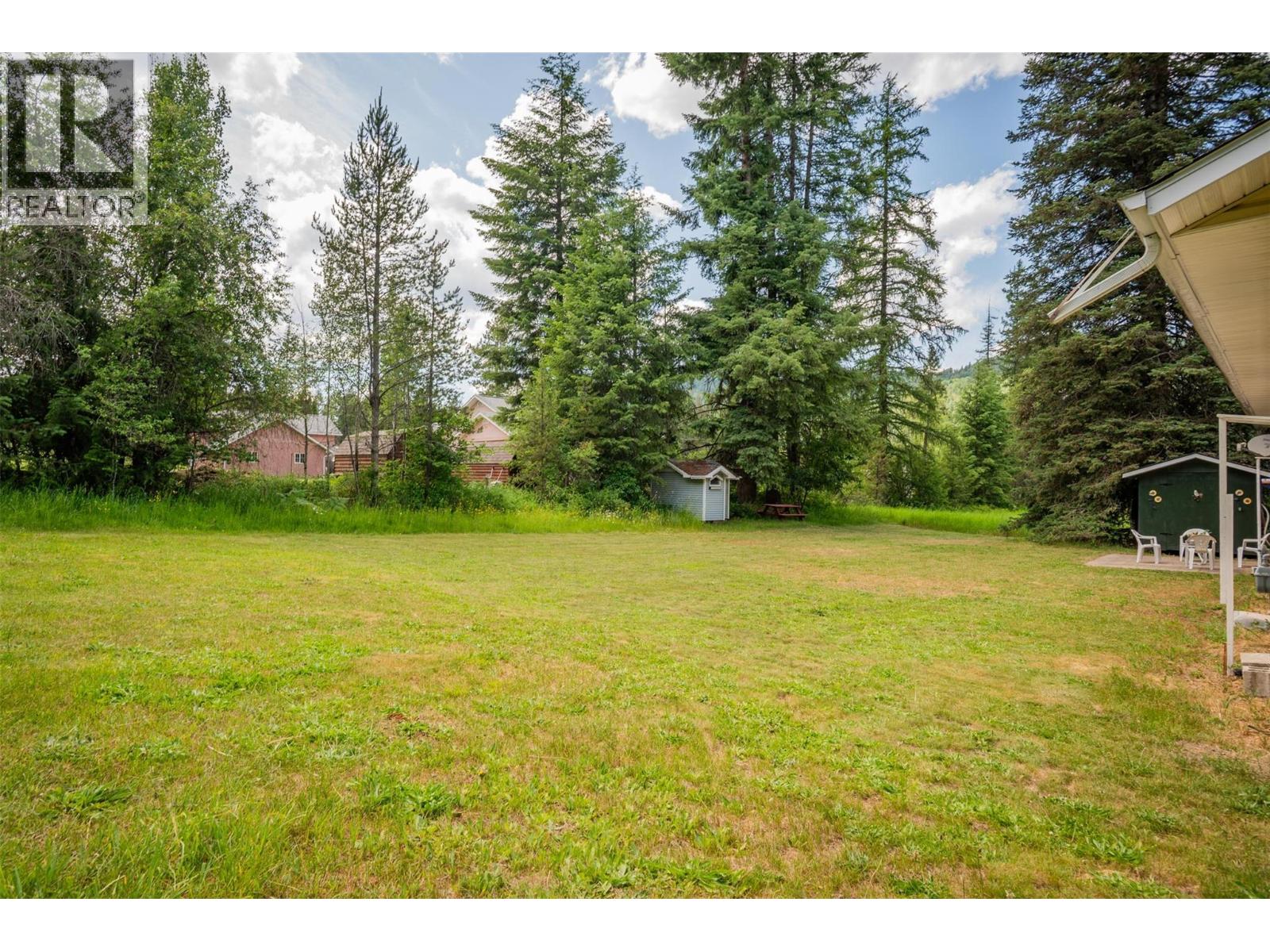 1764 Green Road, Fruitvale, British Columbia  V0G 1L0 - Photo 33 - 10366065