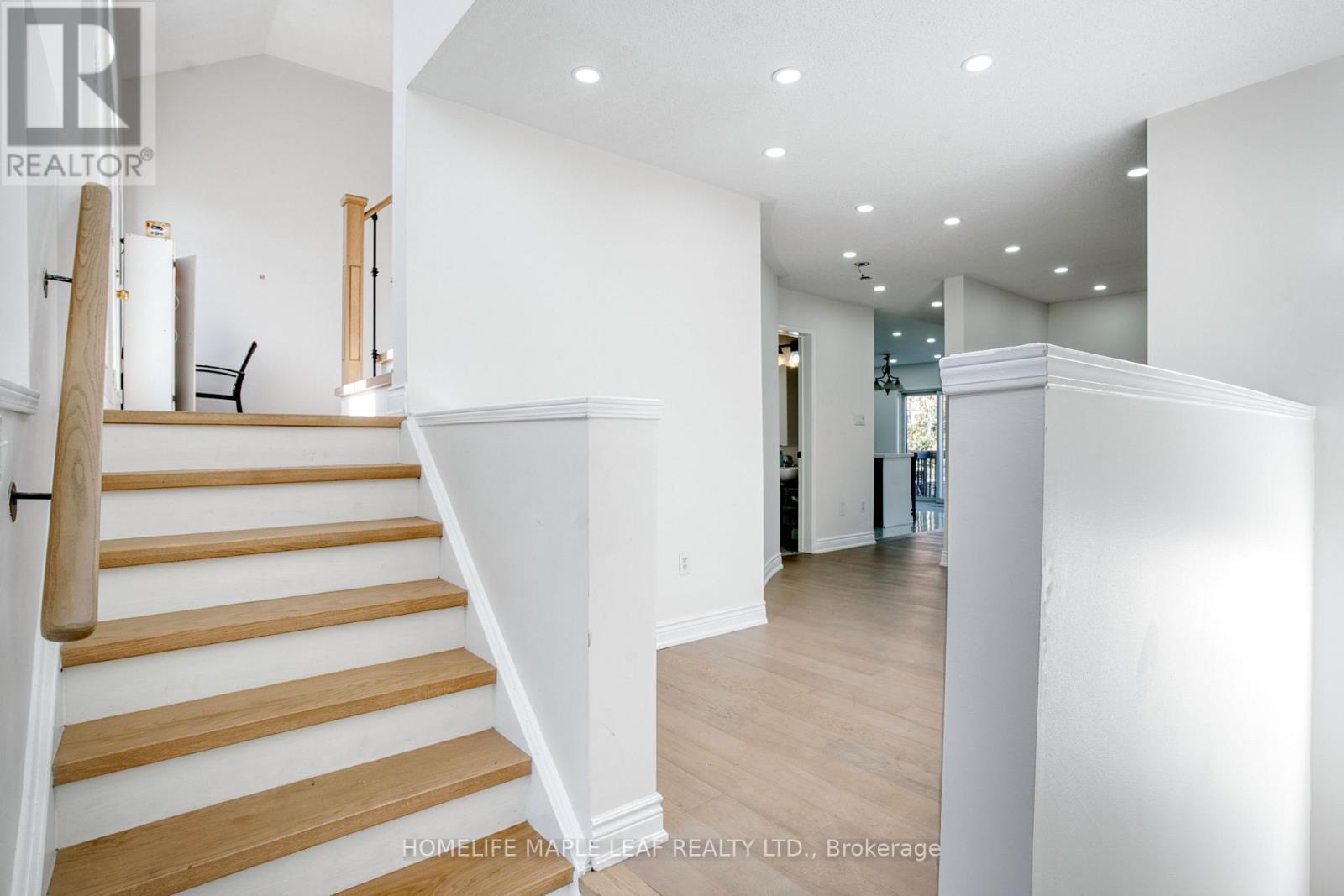 34 Lormel Gate, Brampton, Ontario  L7A 2K5 - Photo 15 - W12470433