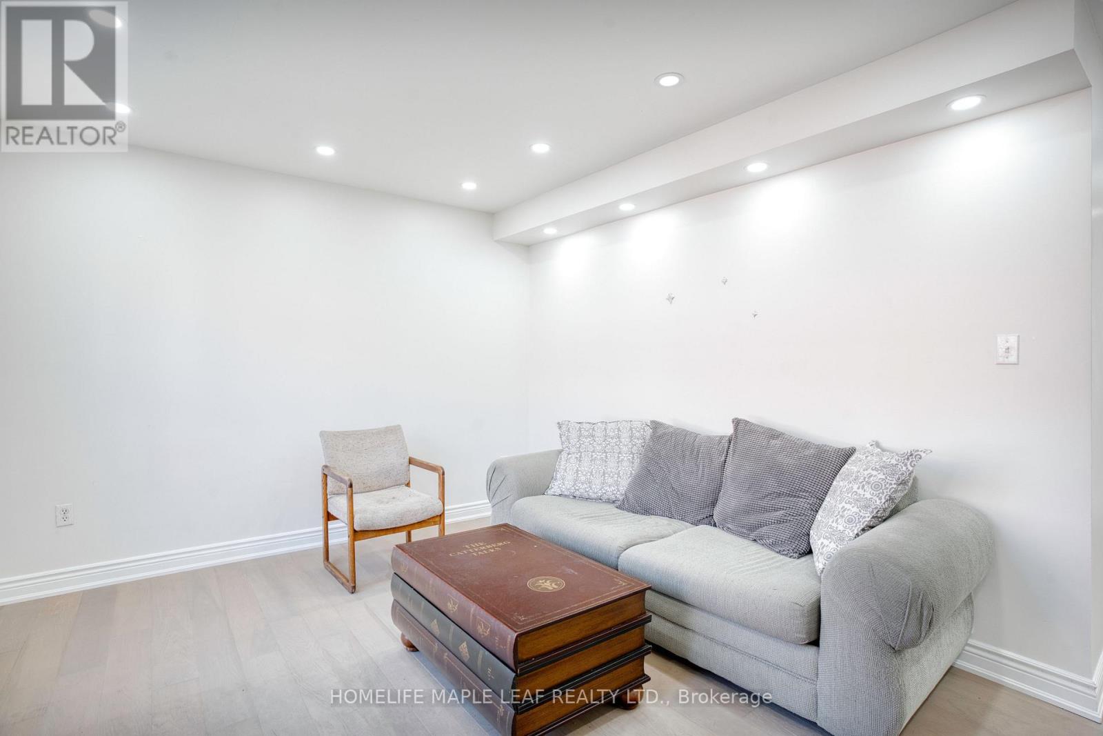 34 Lormel Gate, Brampton, Ontario  L7A 2K5 - Photo 33 - W12470433
