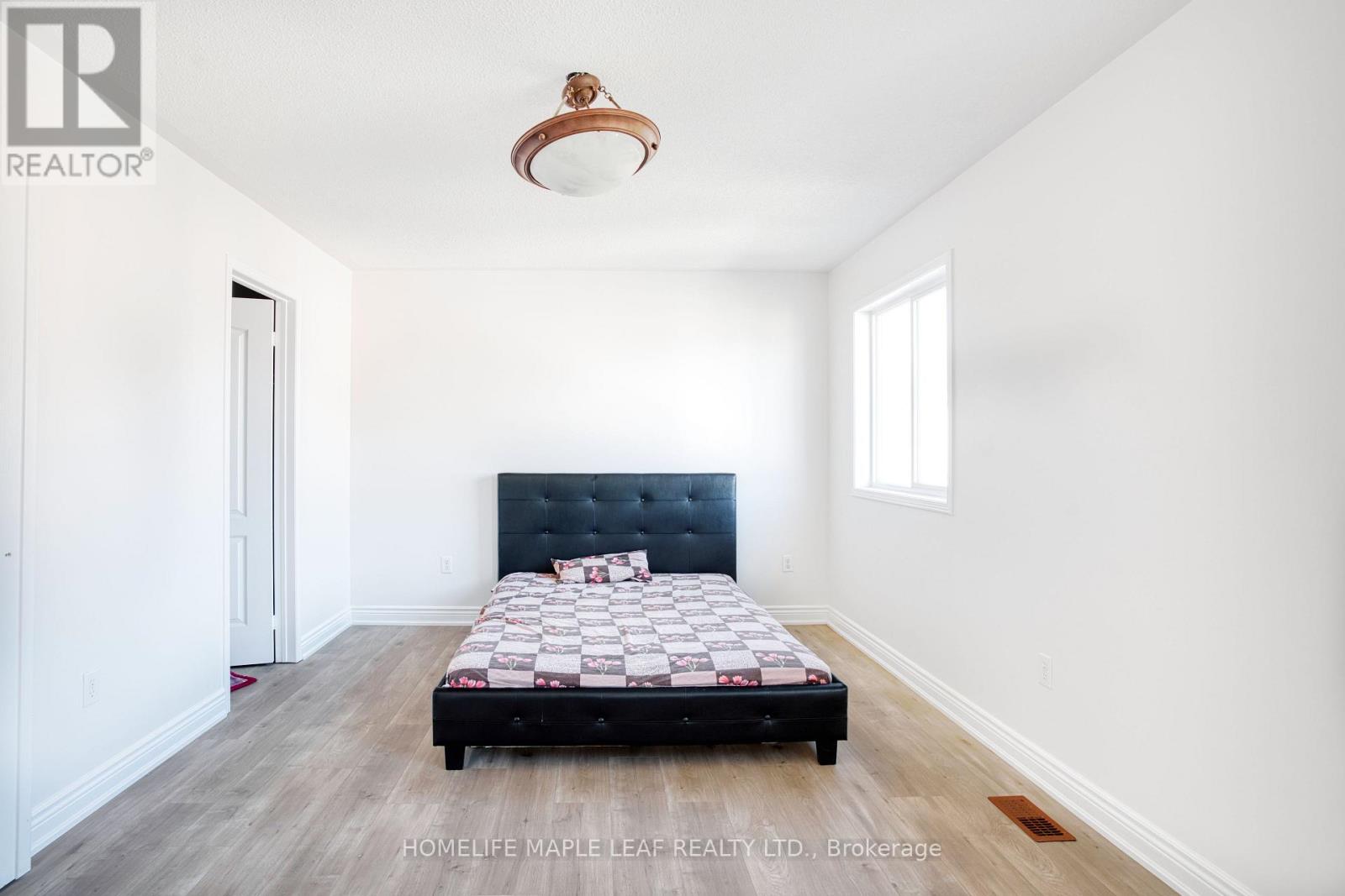 34 Lormel Gate, Brampton, Ontario  L7A 2K5 - Photo 41 - W12470433
