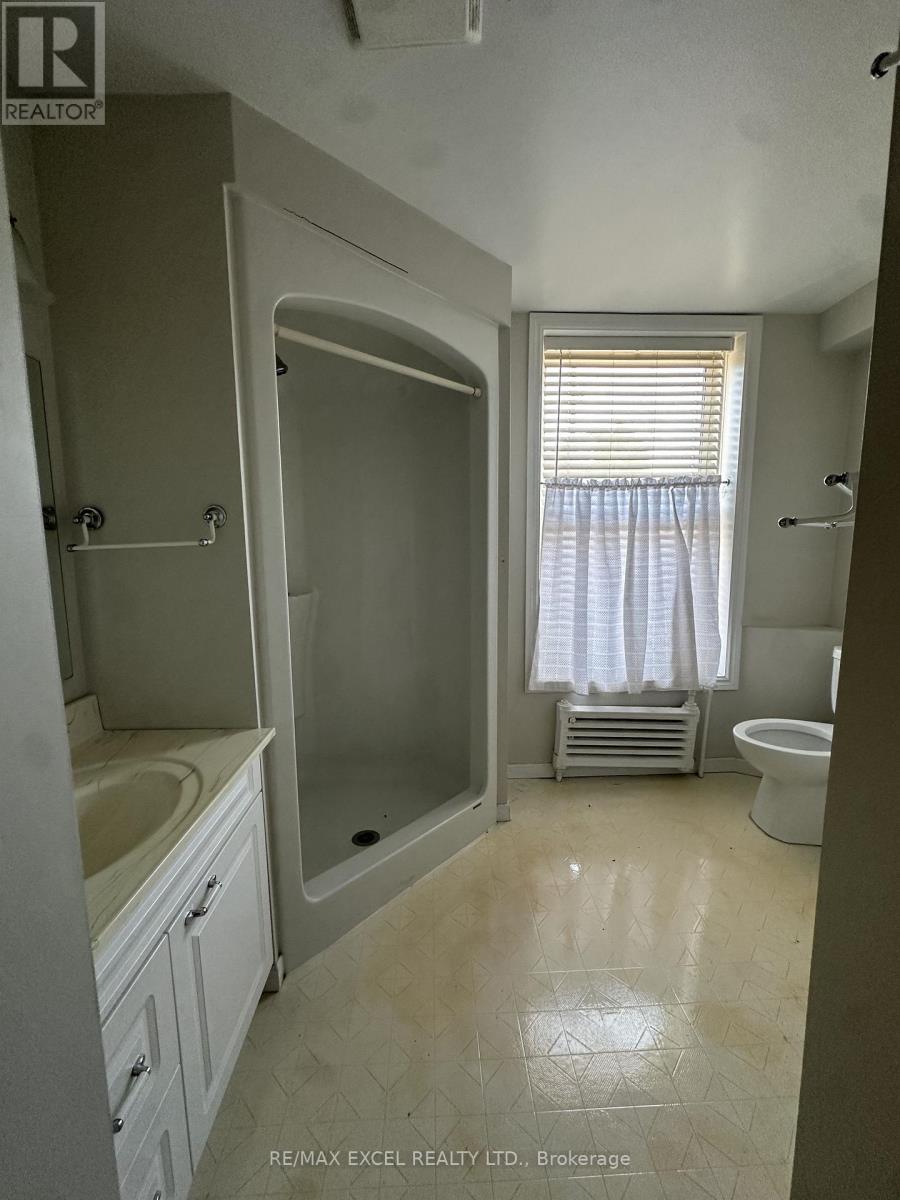 319 Division Street, Cobourg, Ontario  K9A 3R4 - Photo 9 - X12470443