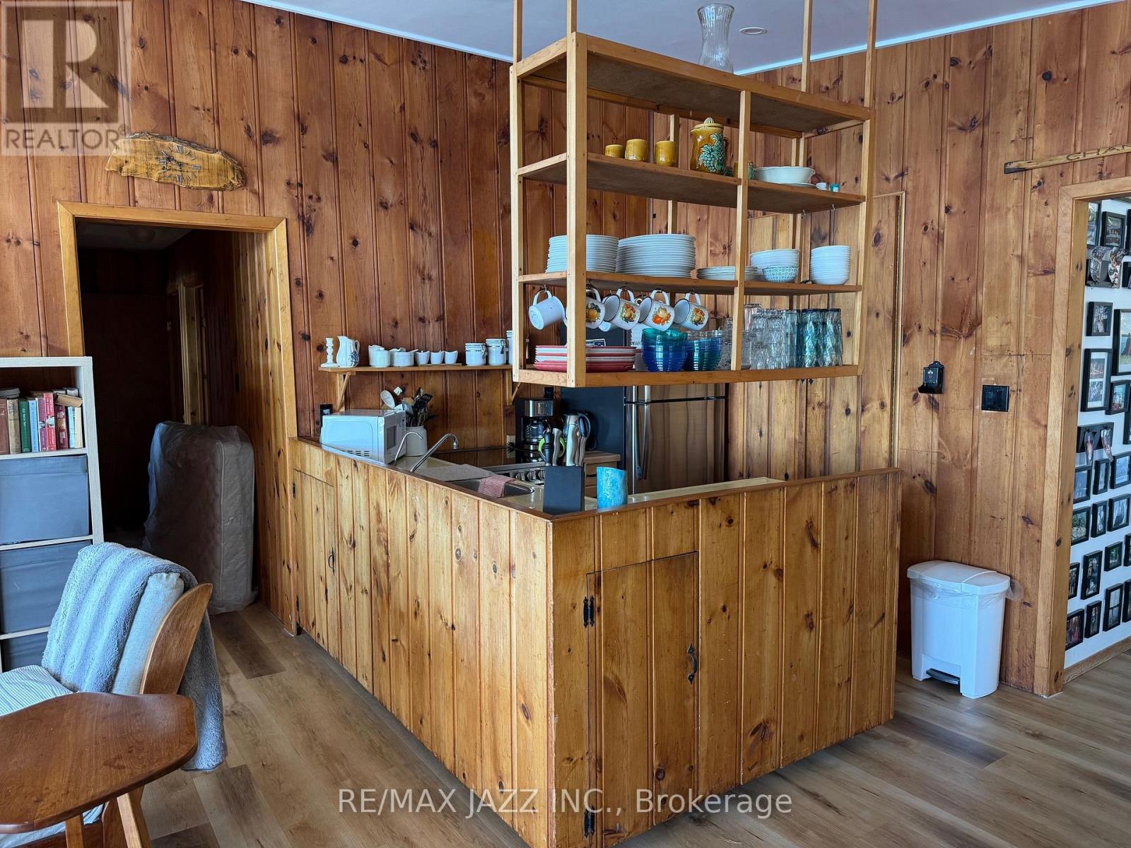 728 Renwick Road, North Kawartha, Ontario  K0L 1A0 - Photo 6 - X12444002
