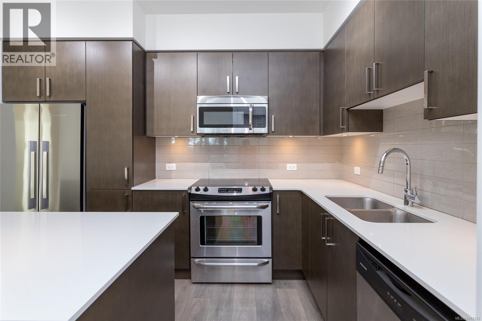 201 290 Wilfert Rd, View Royal, British Columbia  V9C 0H6 - Photo 10 - 1017792