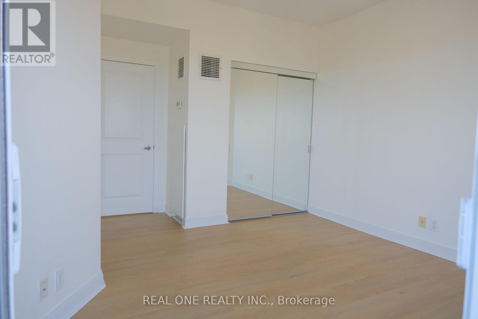 4402 - 60 Absolute Avenue, Mississauga, Ontario  L4Z 0A9 - Photo 17 - W12469779