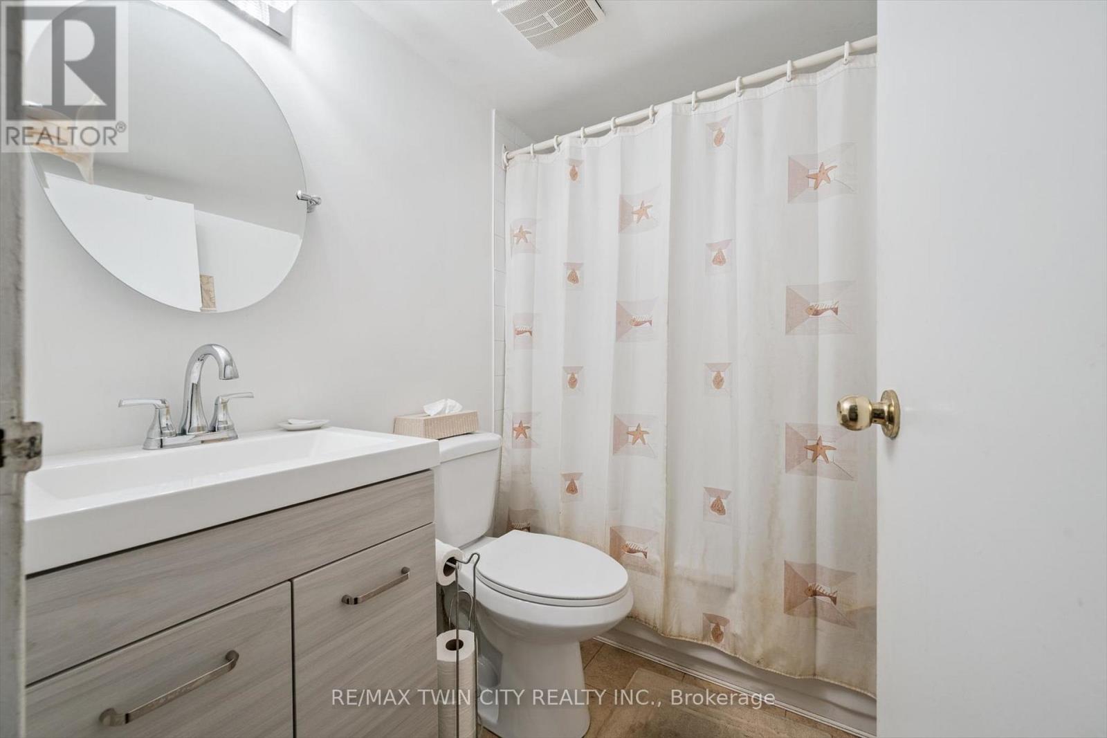 704 - 4 Lisa Street, Brampton, Ontario  L6T 4B6 - Photo 14 - W12470455