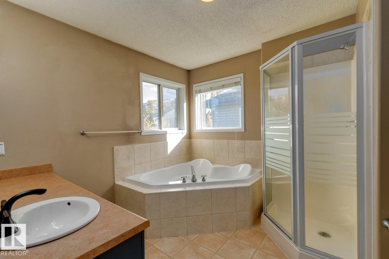 9923 88 St Nw, Edmonton, Alberta  T5H 4N1 - Photo 20 - E4462711